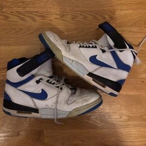 Nike Air Revolution